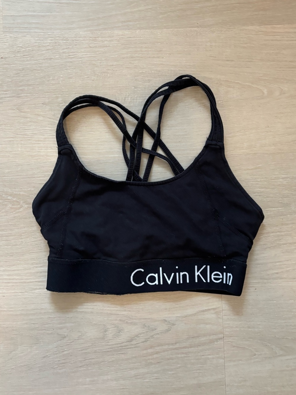 Calvin Klein Black Logo Elastic-Strap Sport bra